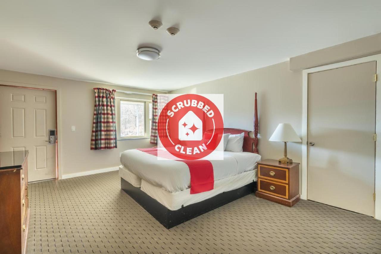 Oyo Hotel Malden Ma Broadway Dış mekan fotoğraf
